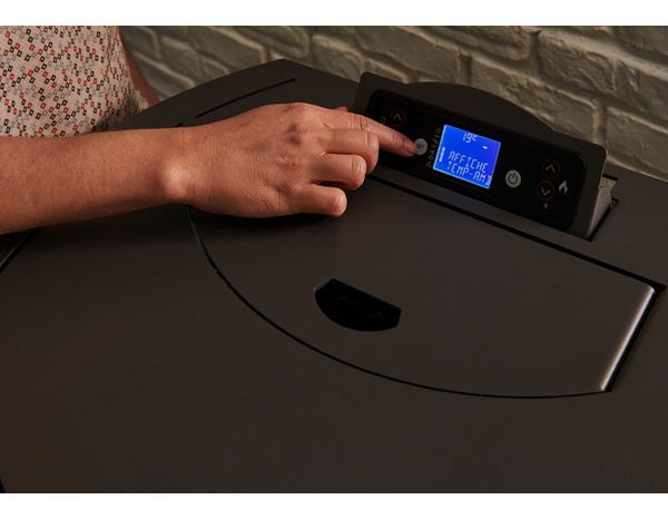 Poêle à granulés télécommandé "Elipse 12C" - 8,7 kW gris - L. 52,5cm x H. 95,6 cm - Brico Dépôt