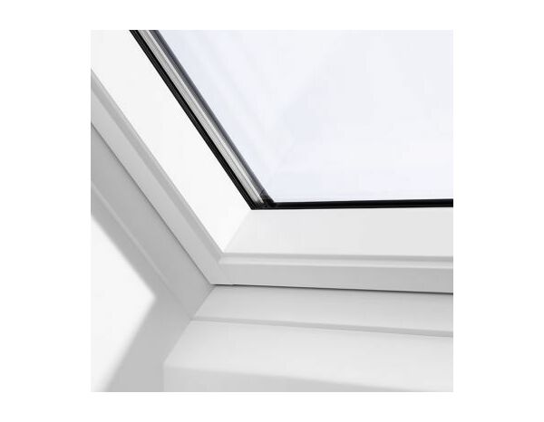 Fenêtre de toit standard en bois GGL SK06 blanc - 118 x 114 cm - Velux - Brico Dépôt