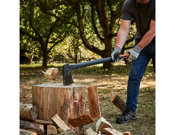 Hache à fendre manche composite et lame acier carbone 1,9 kg - MAGNUSSON - Brico Dépôt
