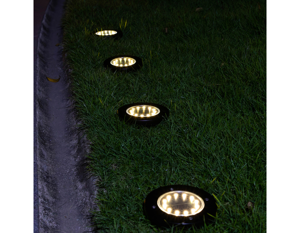 6 spots à piquer solaire noir 4000K - Brico Dépôt