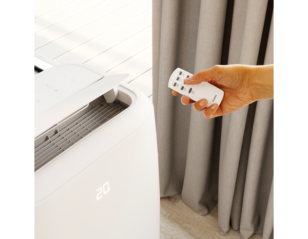 Climatiseur mobile réversible "Kuban" blanc, 12000 BTU - H. 71,5 x l. 44 x P. 33,5 cm - Brico Dépôt