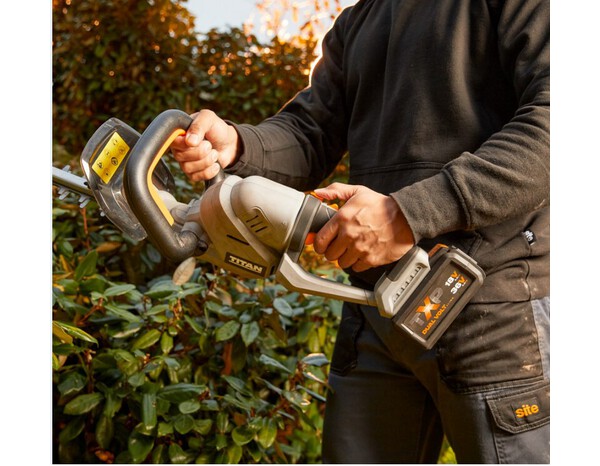 Taille-haies batterie 36V 65 cm - Titan - Brico Dépôt
