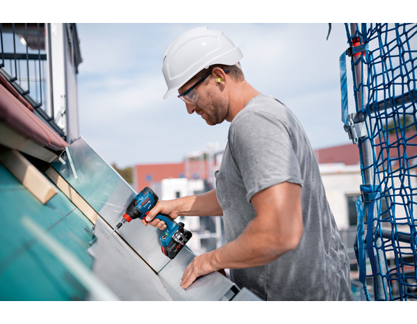 Visseuse à choc sans fil 18V machine seule  - GDX18V-210C - Bosch Professional - Brico Dépôt