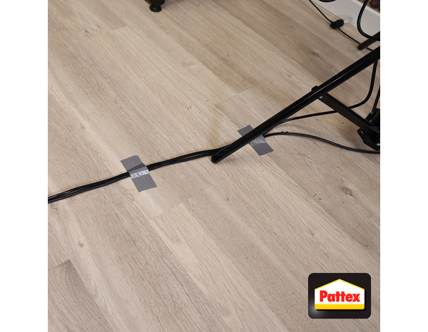 Lot de 3 cartouches, colle de fixation Néoplus type néoprène, tous matériaux, 390 g - Pattex - Brico Dépôt