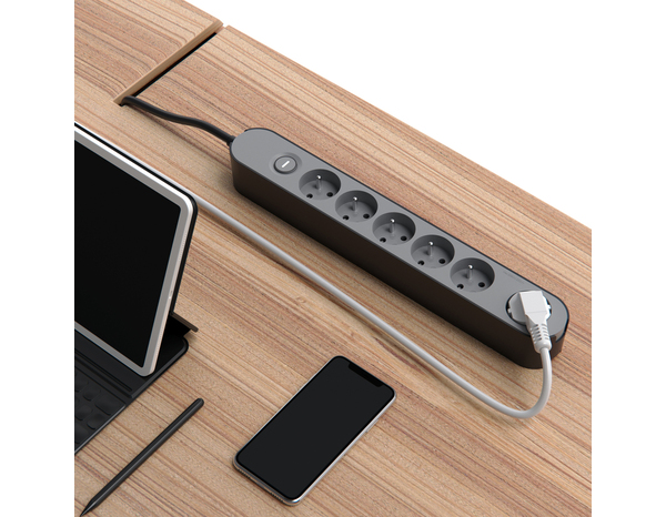 Bloc 6 prises 1,5 m gris et noir - Brico Dépôt