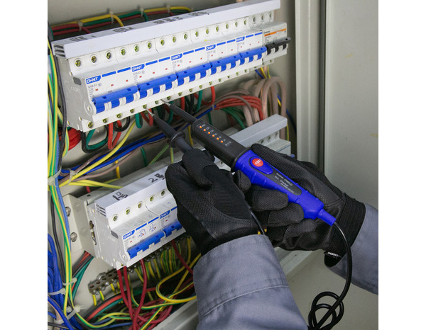 Testeur de tension avec dispositif de coupure de différentiel - Brico Dépôt