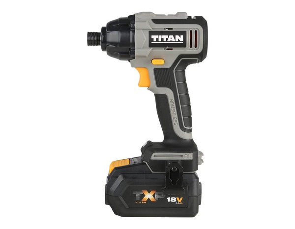 Visseuse à choc brushless 18V + Batterie 4Ah + Chargeur + 19 accessoires - Titan - Brico Dépôt