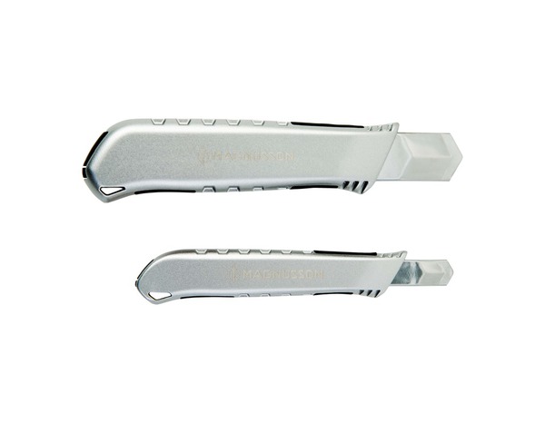 Lot de 2 cutters avec lames acier de 9 et 18 mm - MAGNUSSON - Brico Dépôt