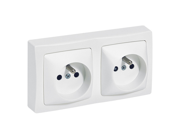 Double prise 2P+T blanc 16A IP2X Bornes - Legrand - Brico Dépôt