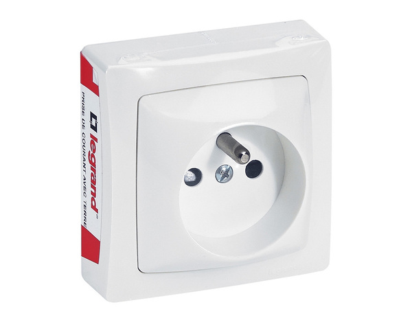 Prise 2P+T Puissance max : 3 680 W en 230 V - Legrand - Brico Dépôt