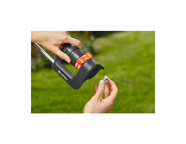 Arroseur oscillant "AQUA S" à clipser jardin de 90 à 220 m² - Gardena - Brico Dépôt