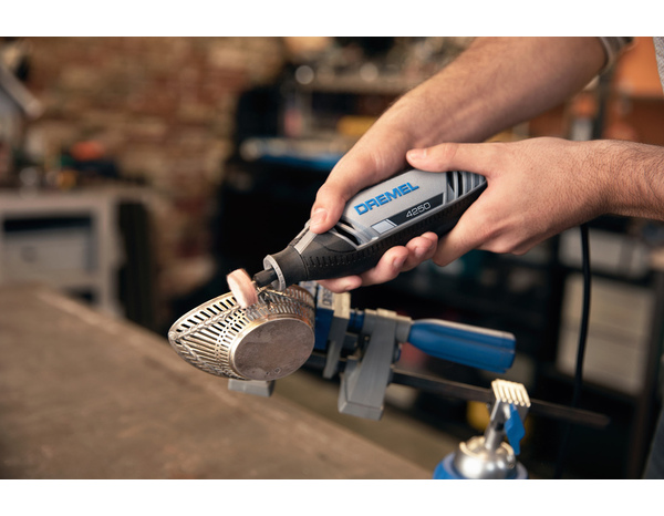 Mini outil multifonction 175 W + 35 accessoires - Dremel - Brico Dépôt