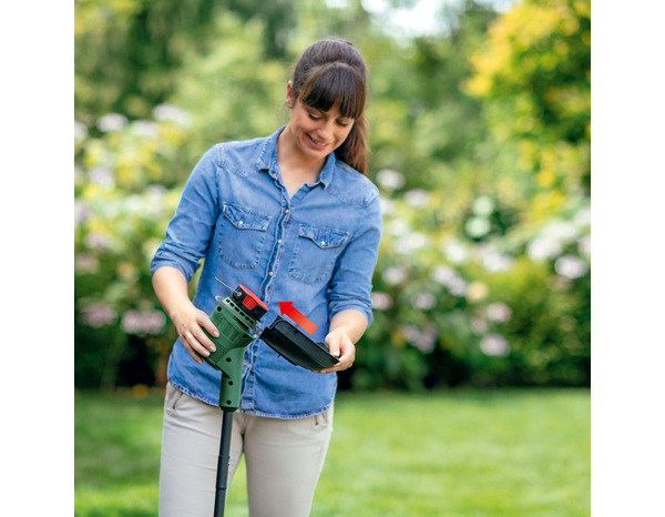 Coupe-bordures sans fil "Easy Grass Cut" 18V-26 - outil seul sans batterie - Bosch - Brico Dépôt