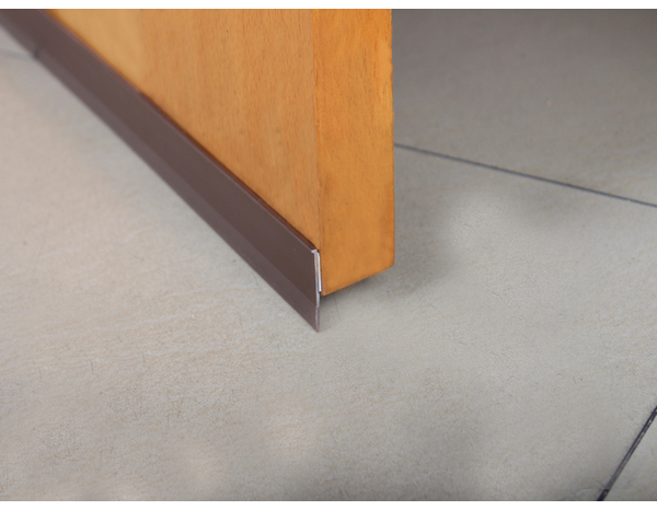 Bas de porte en PVC marron à visser - L. 95 cm x Ép. 25 mm - Diall - Brico Dépôt