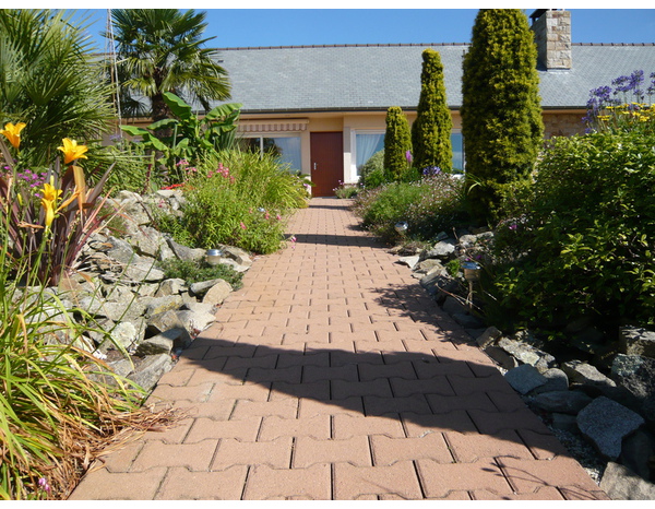 Rouleau de géotextile multi-usage non tissé L. 20 m x l. 1 m - 100 g/m² - Brico Dépôt