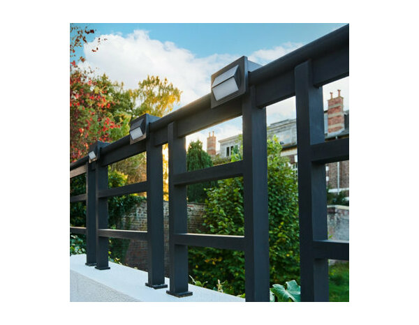 Applique murale led solaire ip65 - Marque BLOOMA - Brico Dépôt