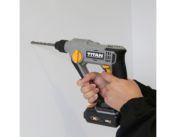 Marteau perforateur SDS 18V 1J avec forets - Titan - Brico Dépôt