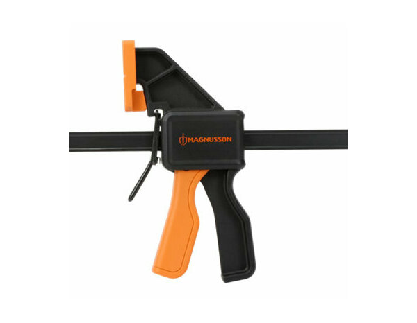 Serre joint 1 main 450mm 136 kg - MAGNUSSON - Brico Dépôt