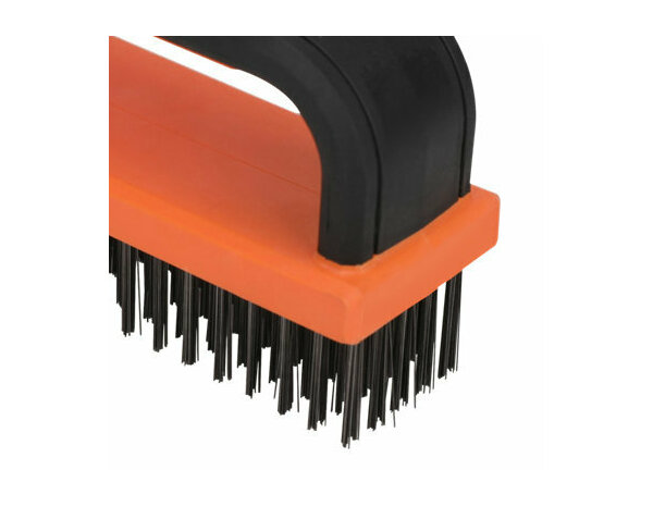 Brosse metallique à manche en plastique et tête en acier carbone - MAGNUSSON - Brico Dépôt