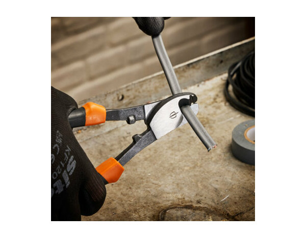 Pince coupe cable 210mm - MAGNUSSON - Brico Dépôt