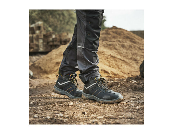 Baskets montantes de sécurité LACASSE BOOT noires, coque acier et semelle antiperforation, imperméables, T.44 - Brico Dépôt