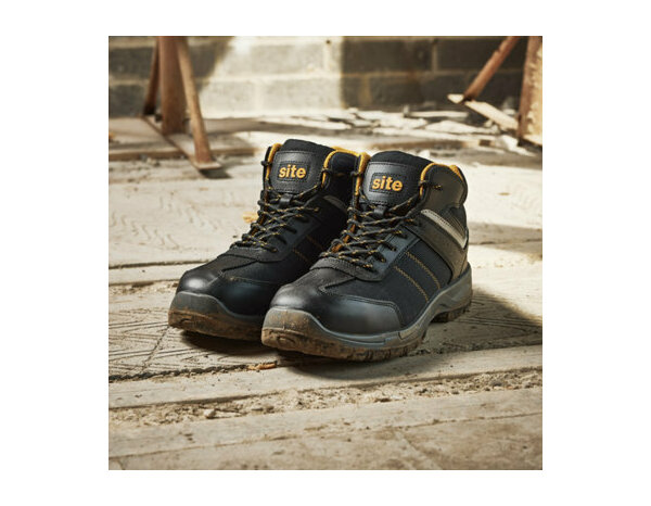 Baskets montantes de sécurité LACASSE BOOT noires, coque acier et semelle antiperforation, imperméables, T.41 - Brico Dépôt