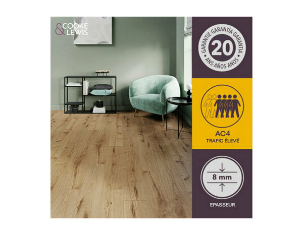Sol stratifié à clipser 8 mm AC4 effet chêne naturel BERMAIN - 138,3x19,3 cm - Cooke and Lewis - Brico Dépôt