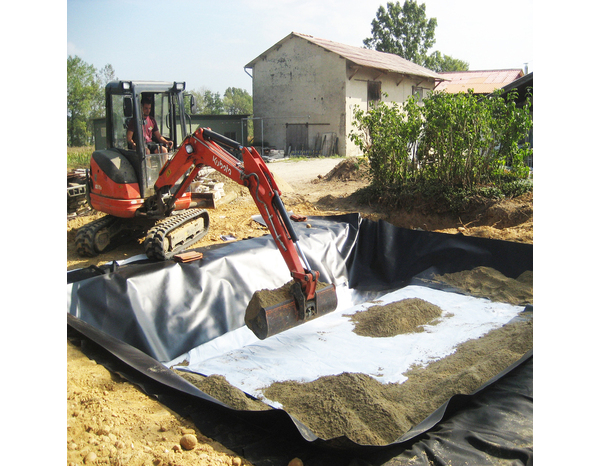 Rouleau géotextile de filtration en fibres de polystyrène anti-UV - 5,20 x 5,20 m - Brico Dépôt
