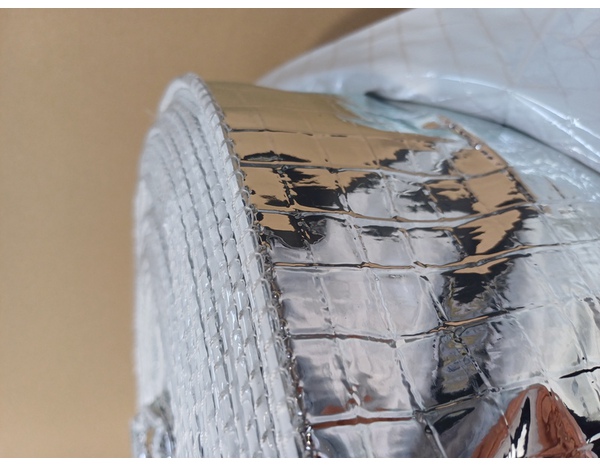 Rouleau d'isolation thermique multiréflecteur pour murs, combles  - 1,5 x 10 m - Brico Dépôt