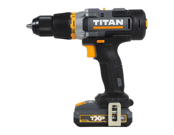 Perceuse visseuse à percussion sans fil 18V + 74 accessoires - Titan - Brico Dépôt