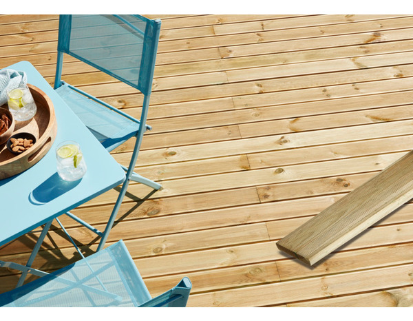 Lame de terrasse classe 3 en pin naturel 240 x 9,5 x 2 cm - Brico Dépôt