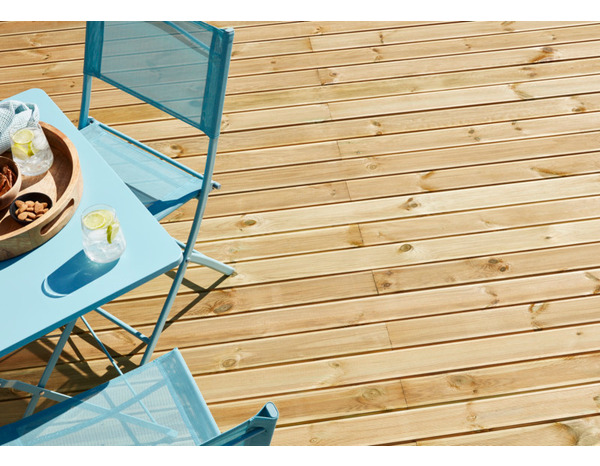 Lame de terrasse classe 3 en pin naturel 240 x 9,5 x 2 cm - Brico Dépôt