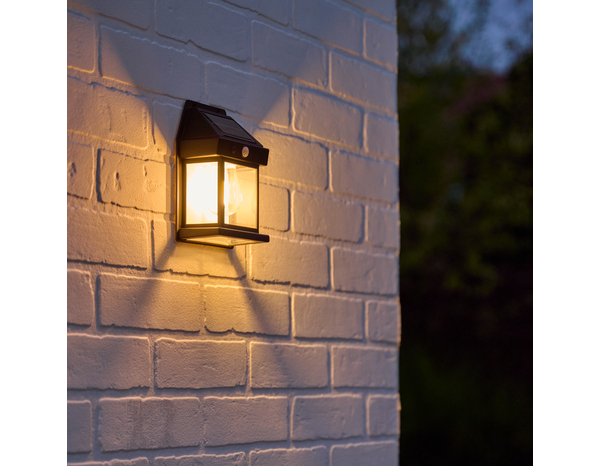 Applique murale solaire LED avec détecteur de mouvement infrarouge noir 3000 K IP44 - Brico Dépôt