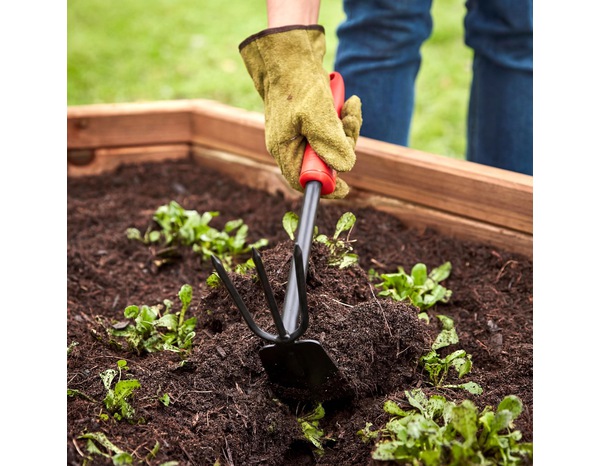 Outil de jardin griffe 2 en 1 à main 32,3 cm - Forge steel - Brico Dépôt