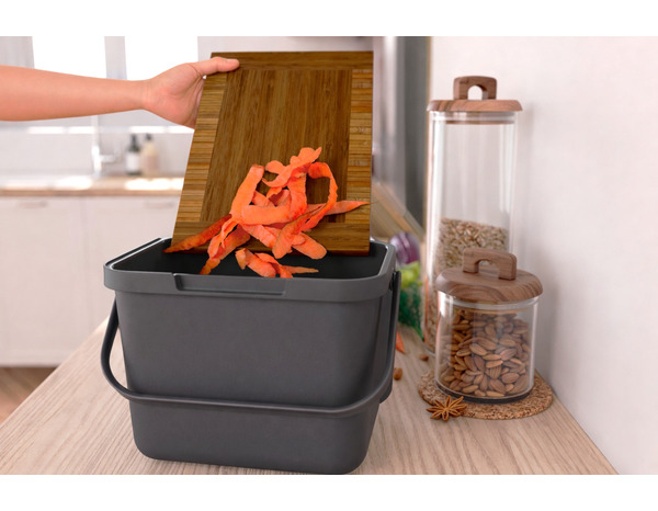 Poubelle à compost avec couvercle gris mat 6 L - 18,7 x 19,2 x 25,7 cm - Sundis - Brico Dépôt