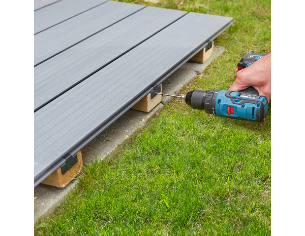 Kit de fixation terrasse acier inoxydable noir 50 clips NEVA 1,9 m² - Marque BLOOMA - Brico Dépôt