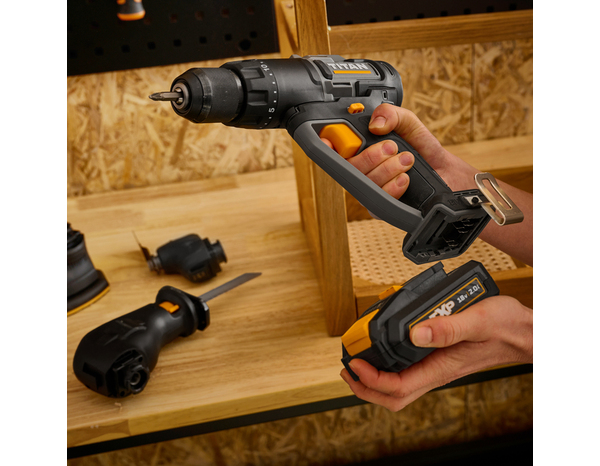 Outil multifonction 4 en 1 sans fil 18 V avec têtes interchangeables - Titan - Brico Dépôt