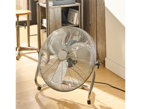 Ventilateur 120 W avec 3 vitesses inclinable diamètre 45 cm - Brico Dépôt