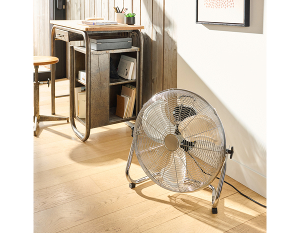 Ventilateur 120 W avec 3 vitesses inclinable diamètre 45 cm - Brico Dépôt