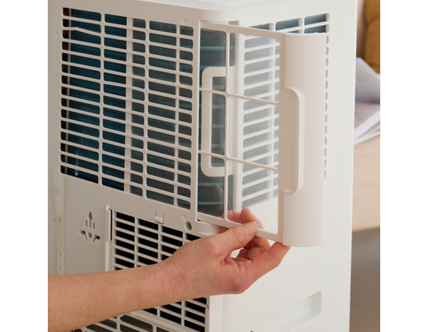 Climatiseur mobile 3 en 1 2000 W - 7000 BTU surface 15 m² - Brico Dépôt