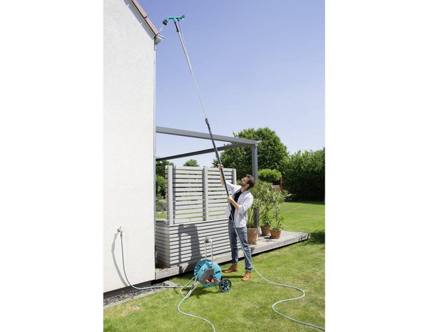 Nettoyeur de gouttière avec manche télescopique réglable système de frein intégré - Gardena - Brico Dépôt