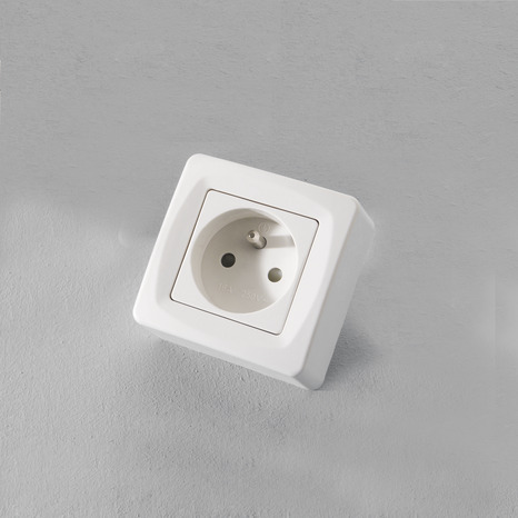 Prise 2P+T - Brico Dépôt