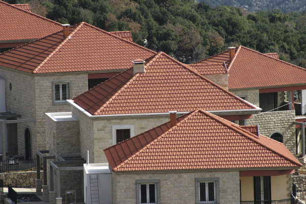 Tuile Marseille rouge Ép. 55 mm - 466 x 260 x 55 mm - Brico Dépôt