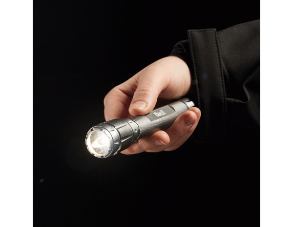 Torche en métal 2AA - petite taille - 85 lm - Diall - Brico Dépôt