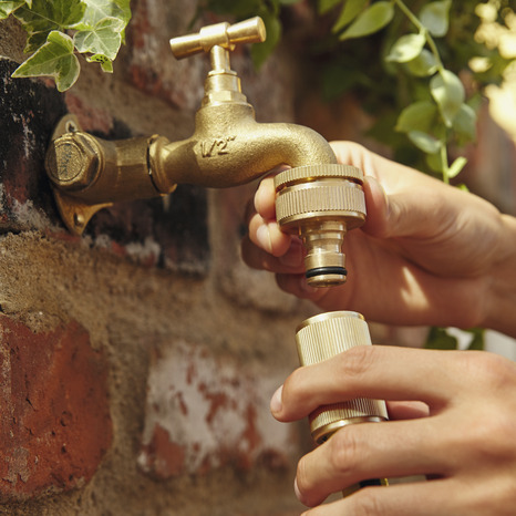 Raccord rapide pour tuyau - Ø 12,5 à 15 mm - Brico Dépôt