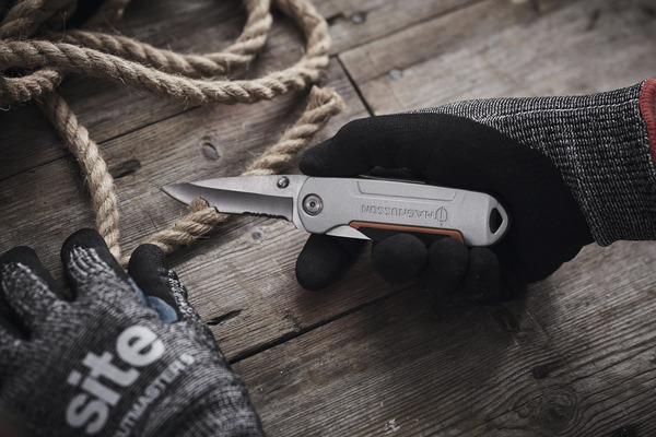 Couteau rétractable + 2 lames - MAGNUSSON - Brico Dépôt