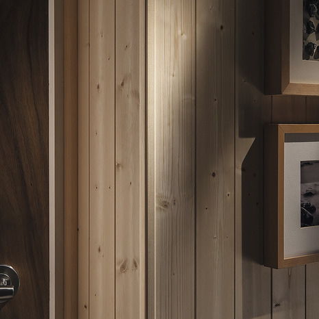 Baguette d'angle en pin 2,40 m - section 27 x 27 mm - Brico Dépôt