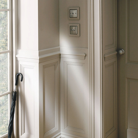 Encadrement en pin 2,40 M - Section 8,5 x 22 mm - Brico Dépôt