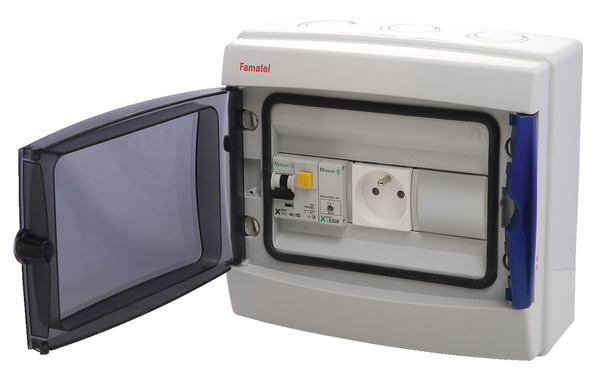 Coffret étanche 8 modules pré-équipé avec interrupteur différentiel 40 mA et disjoncteur 16A - Famatel SA - Brico Dépôt