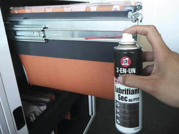 3-en-un technique lubrifiant sec au ptfe 250 ml - 3-EN-UN - Brico Dépôt